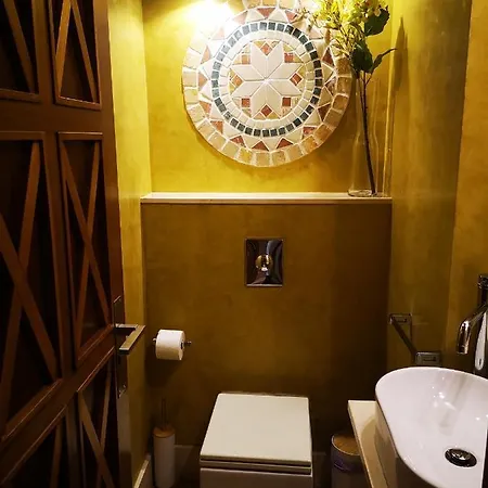 Luxury With Views To Alcazar, Cathedral And Giralda.