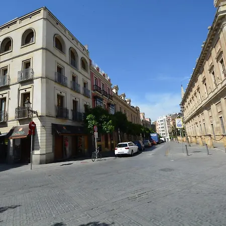 Luxury With Views To Alcazar, Cathedral And Giralda. *