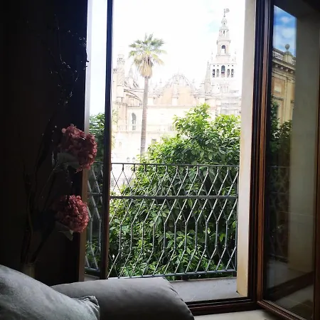 Luxury With Views To Alcazar, Cathedral And Giralda. Apartment *