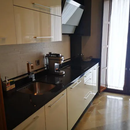 Apartment Luxury With Views To Alcazar, Cathedral And Giralda. *
